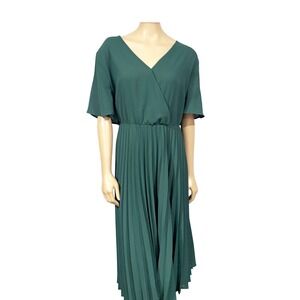 Bloomchic Forest Green Pleated V-Neck Flutter Sleeve Dress Plus | Size 18-20